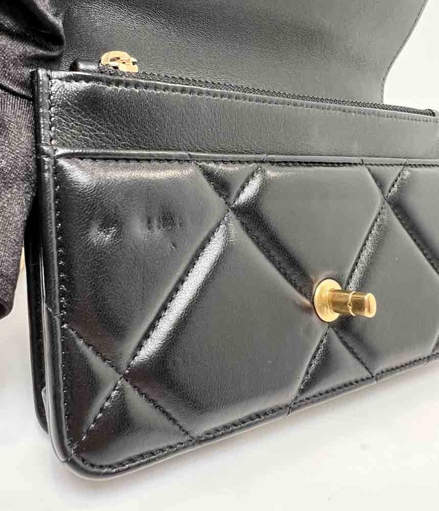 CHANEL-CHANEL19WOC-BLACK-SHINYCALFSKIN-IMG_0744_jpg.jpg