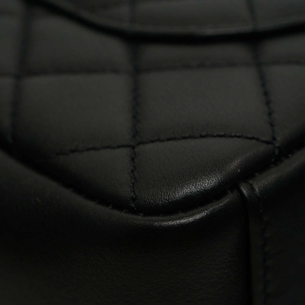 CHANEL-FLAPBAG-MEDIUM-SOBLACK-LAMBSKIN-7738 corner3.jpg