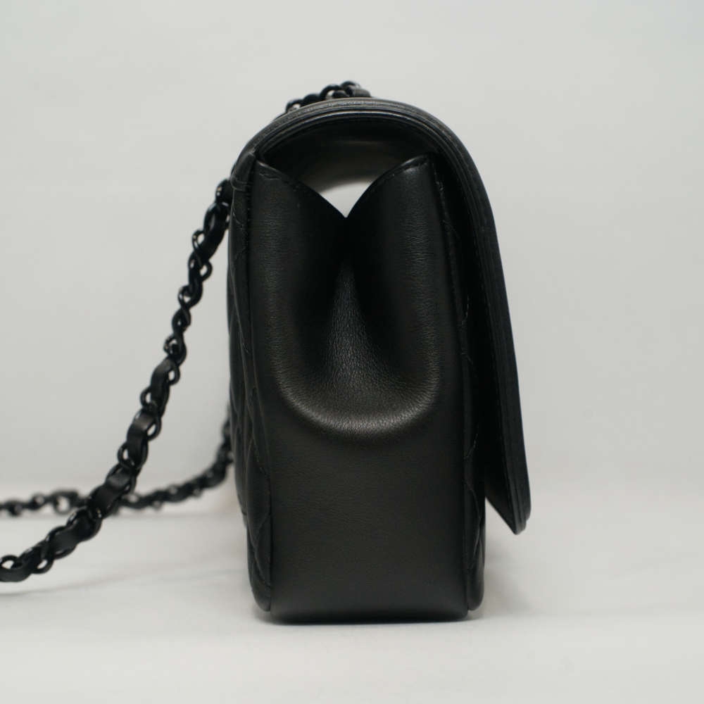 CHANEL-FLAPBAG-MEDIUM-SOBLACK-LAMBSKIN-7738 side.jpg