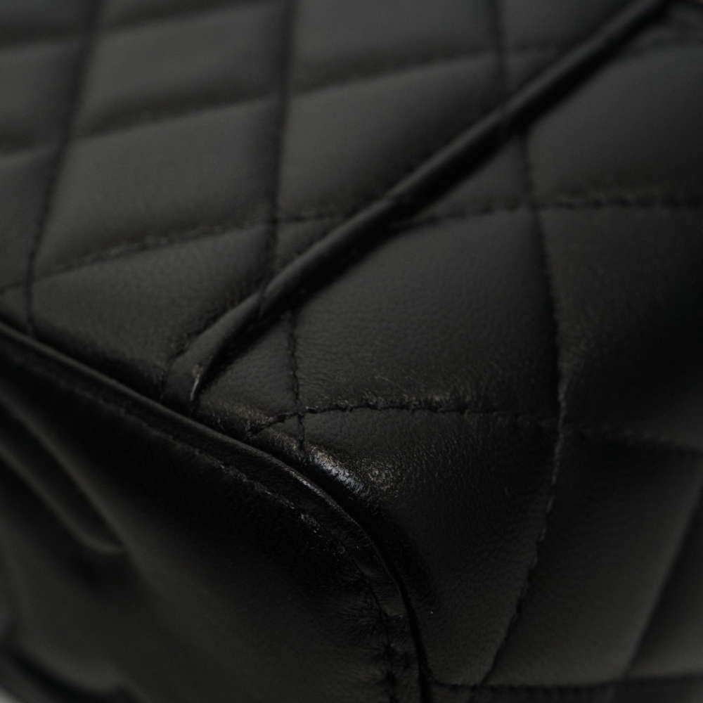 CHANEL-VANITY-MINI-BLACK-LAMBSKIN-7823 corner4.jpg
