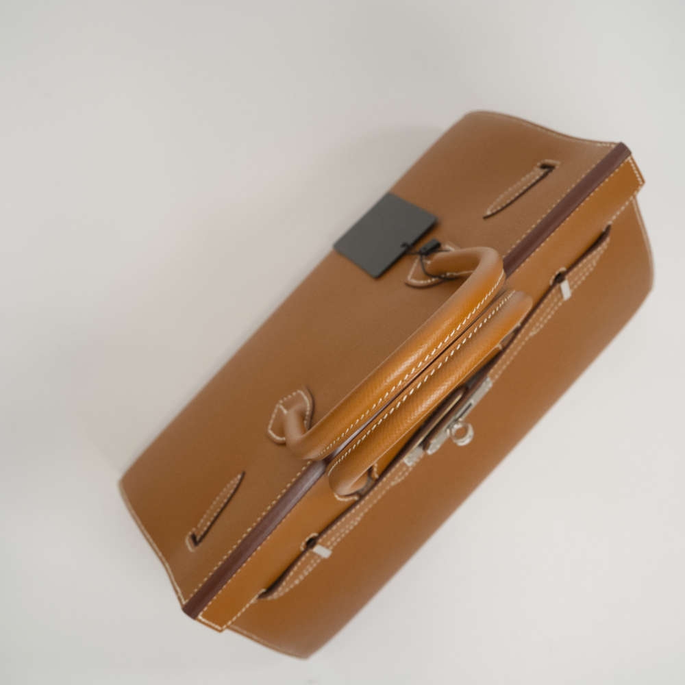 HERMES-BIRKINSELLIER-30-GOLD-EPSOM-7805 topdown.jpg