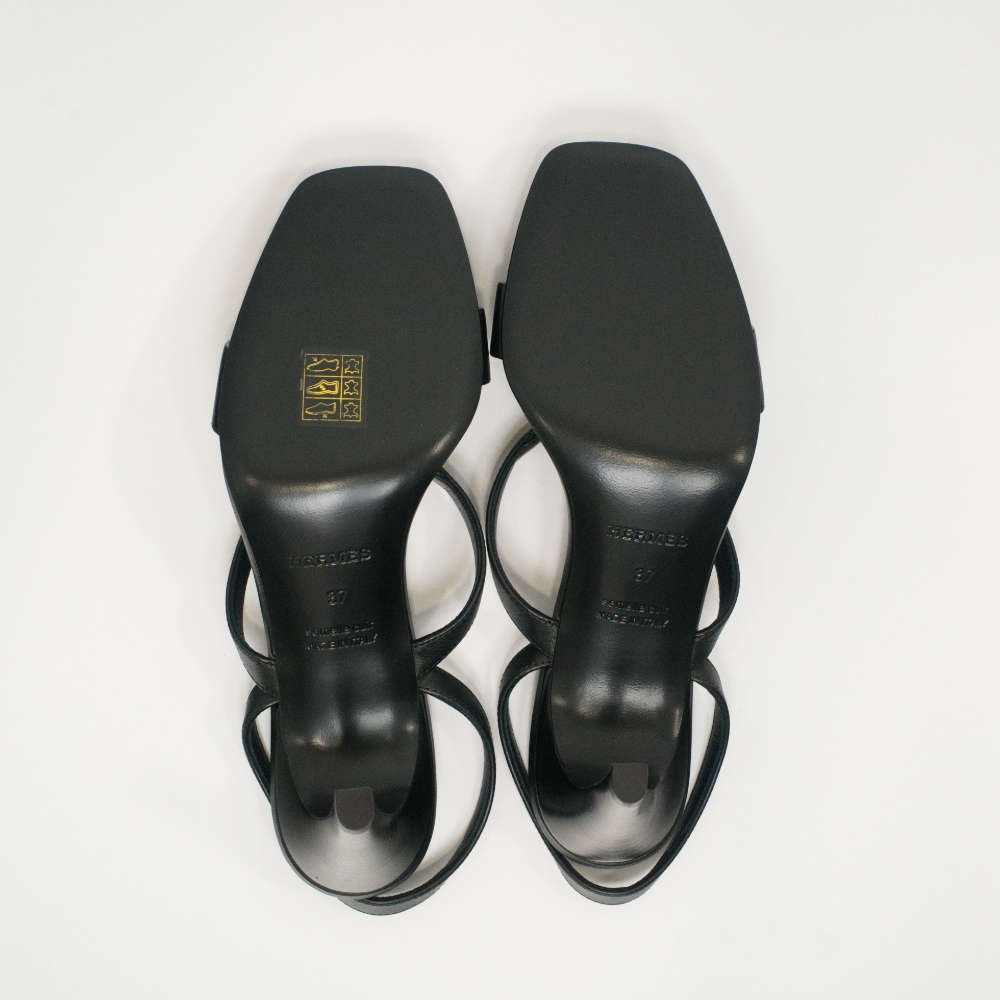 HERMES-GLAMOURHEELS-EU37-BLACK-CALF-7761 soles.jpg
