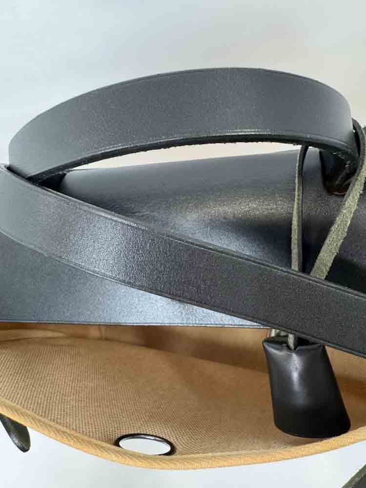 HERMES-HERBAG-31-BLACK,WHITE-TOILEH-VACHE-Photo 7-12-25, 5 21 51 PM.jpg