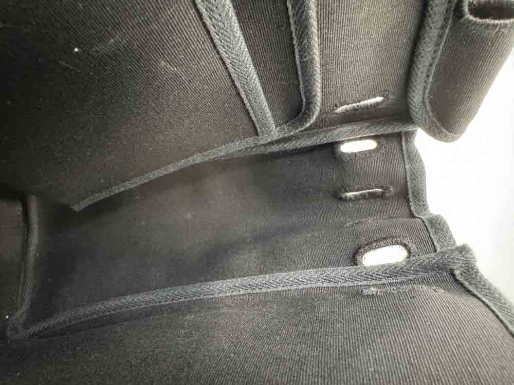 HERMES-HERBAG-31-BLACK,WHITE-TOILEH-VACHE-Photo 7-12-25, 5 24 55 PM.jpg