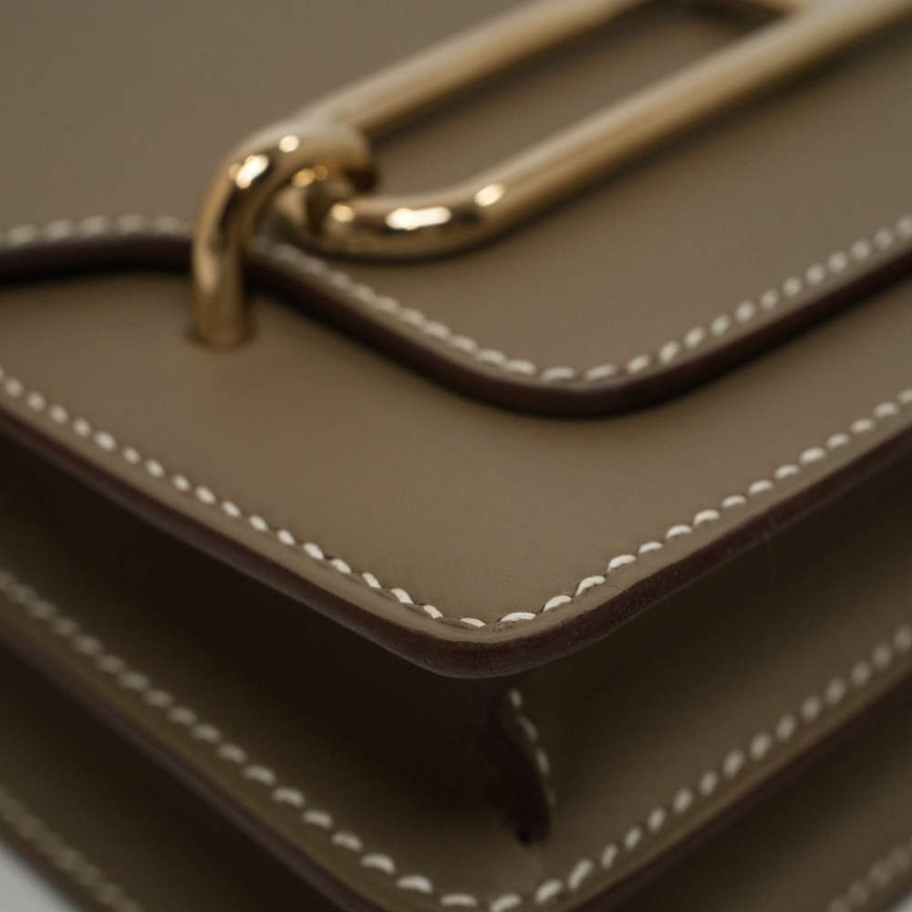 HERMES-ROULIS-18-ETOUPE-SWIFT-7751 corner1.jpg