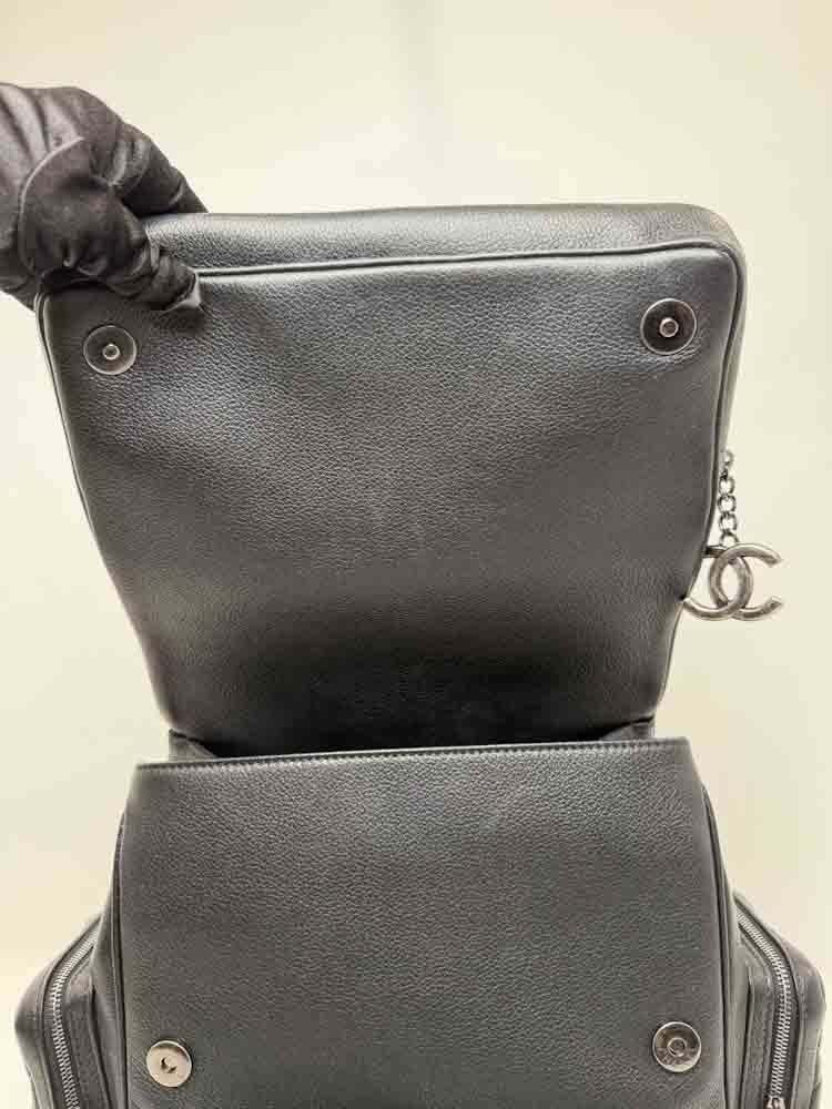 CHANEL-BACKPACK-BLACK-CAVIAR-Photo 11-1-26, 5 15 32 PM.jpg