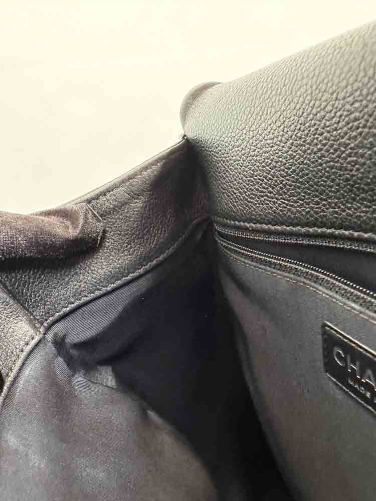 CHANEL-BACKPACK-BLACK-CAVIAR-Photo 11-1-26, 5 17 22 PM.jpg