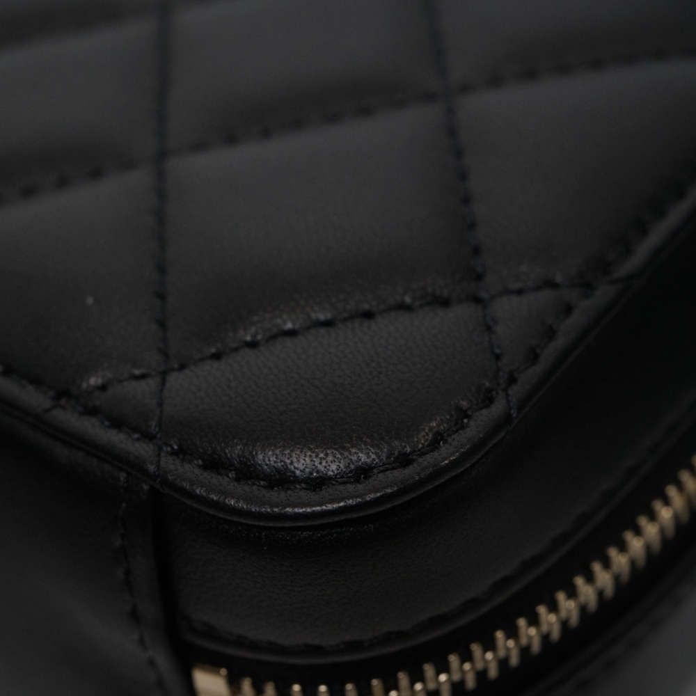 CHANEL-CAMERACASEPEARLCRUSH-MINI-BLACK-LAMBSKIN-7827 corner2.jpg