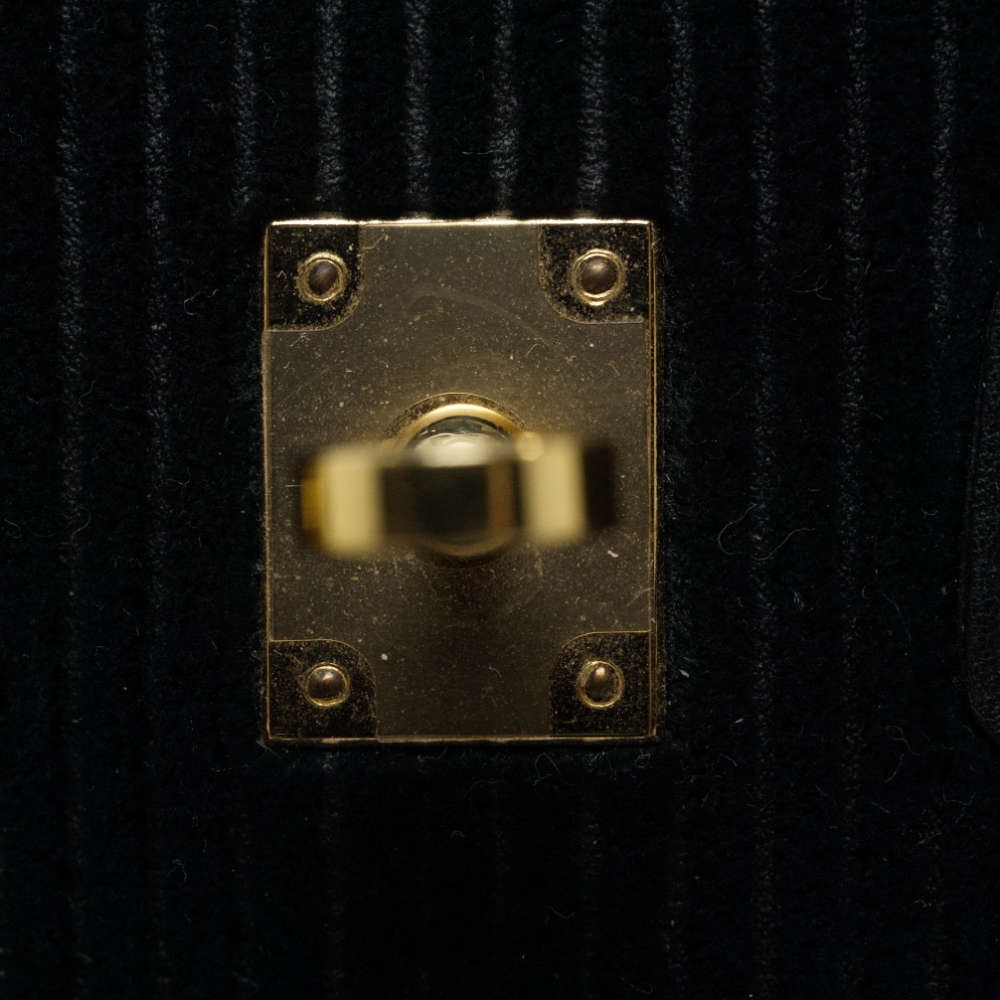 HERMES-COTEACOTETUFFETAGE-25-BLACK-SWIFT-7865 hw3.jpg