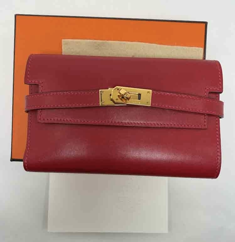 HERMES-KELLYWALLET-COMPACT-ROUGEVIF-TADELAKT-Photo 11-1-26, 5 27 19 PM (1).jpg