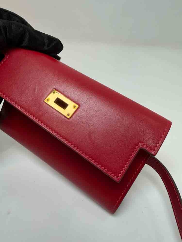 HERMES-KELLYWALLET-COMPACT-ROUGEVIF-TADELAKT-Photo 11-1-26, 5 30 13 PM.jpg