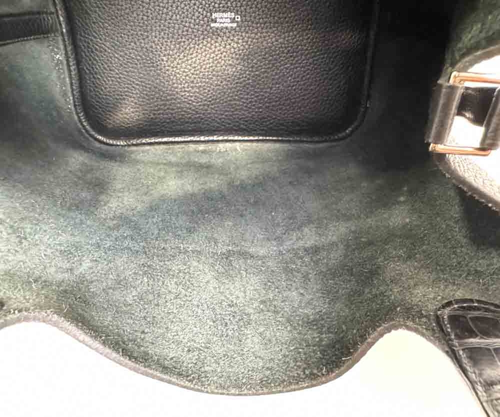 HERMES-PICOTINTOUCH-22-BLACK-CLEMENCE-IMG_6173.jpg