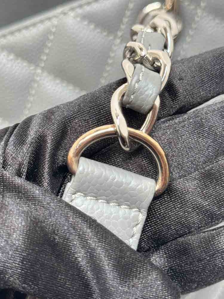 CHANEL-GSTGRANDSHOPPINGTOTE-MEDIUM-GREY-CAVIAR-IMG_2760.jpg