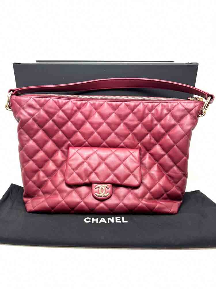 CHANEL-HOBO-MAXI-ROUGE-CALF-IMG_8632.jpg