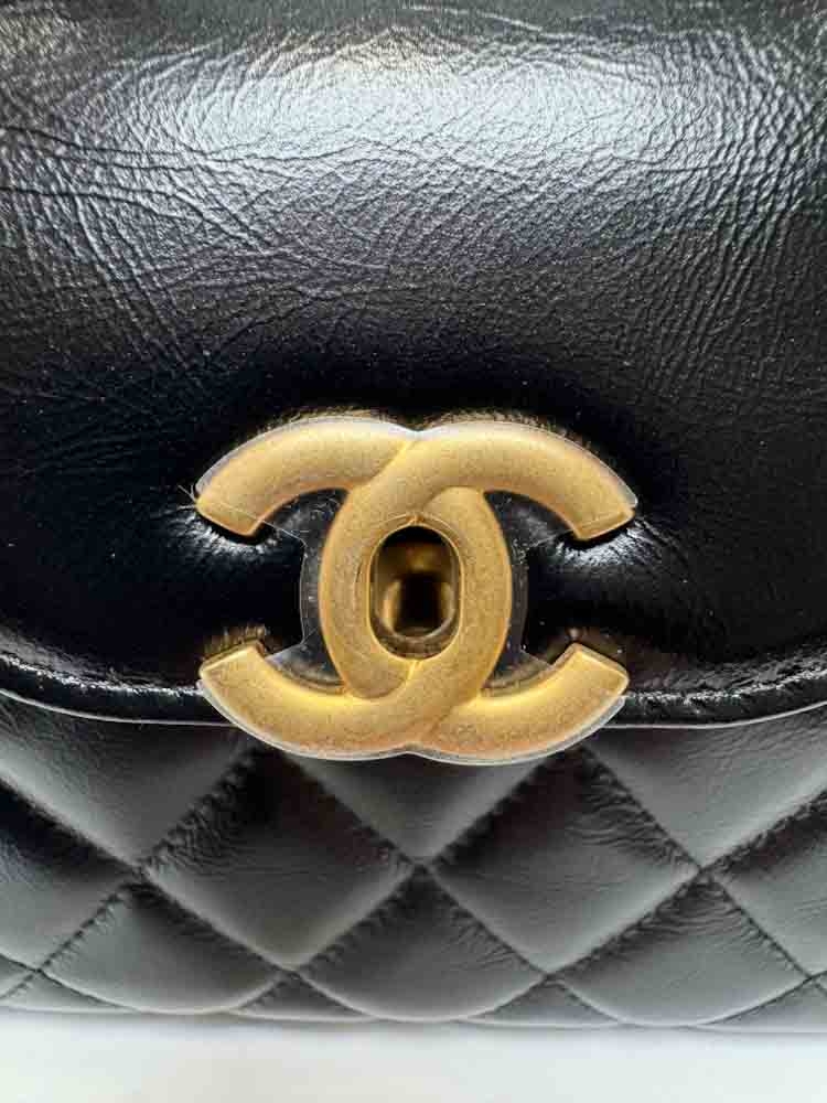 CHANEL-KELLYBAG-MINI-BLACK-CALF-IMG_8697.jpg