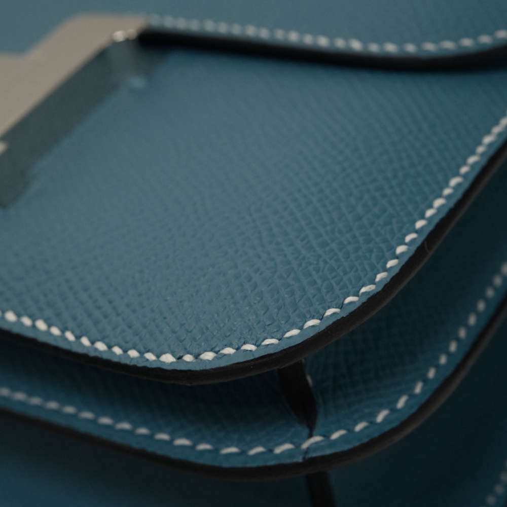 HERMES-CONSTANCEMIRROR-18-BLEUJEAN-EPSOM-8023 corner2.jpg