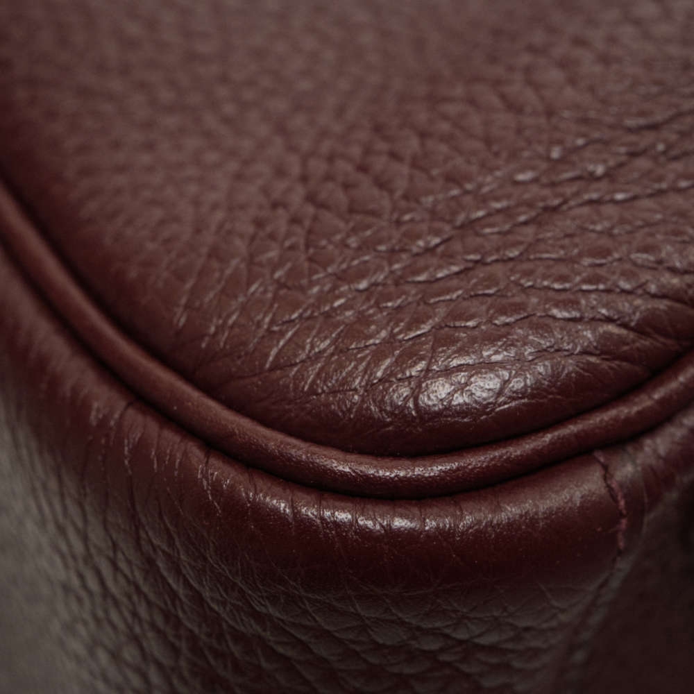 HERMES-LINDY-26-BORDEAUX-CLEMENCE-8013 corner3.jpg