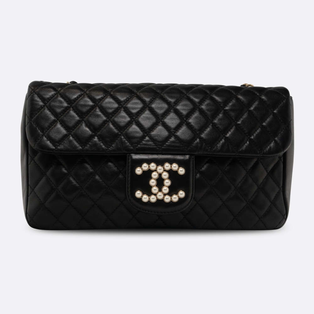 CHANEL-FLAPBAG-MEDIUM-BLACK-LAMBSKIN-8089 front.jpg
