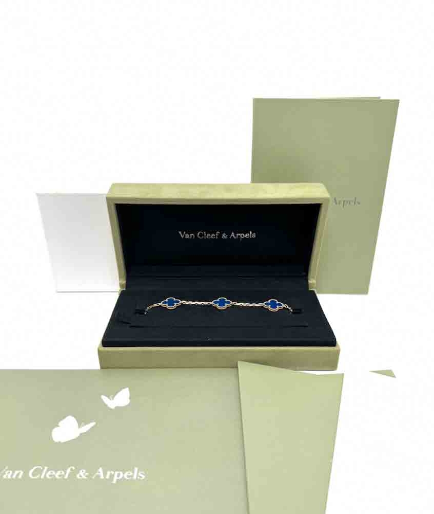 VANCLEEFANDARPELS-VINTAGEALHAMBRABRACELET,5MOTIFS-BLUE-AGATE-Photo 28-3-26, 5 07 49 PM.jpg