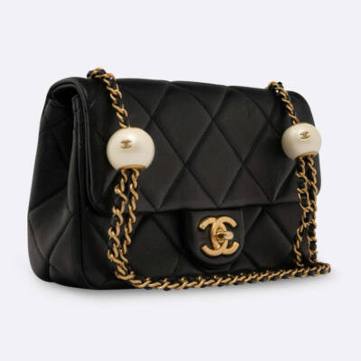CHANEL FLAP BAG MINI BLACK CALF