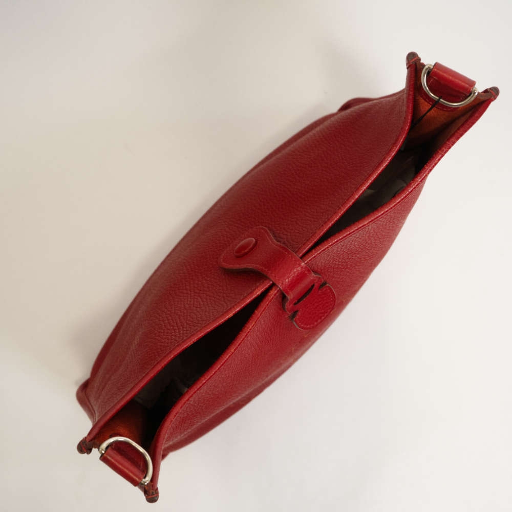 HERMES-EVELYNE-33-ROUGE-CLEMENCE-8179 topdown.jpg