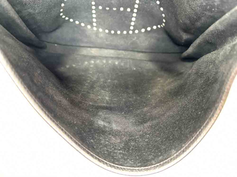 HERMES-EVELYNE-TGM-BLACK-CLEMENCE-IMG_5822.jpg