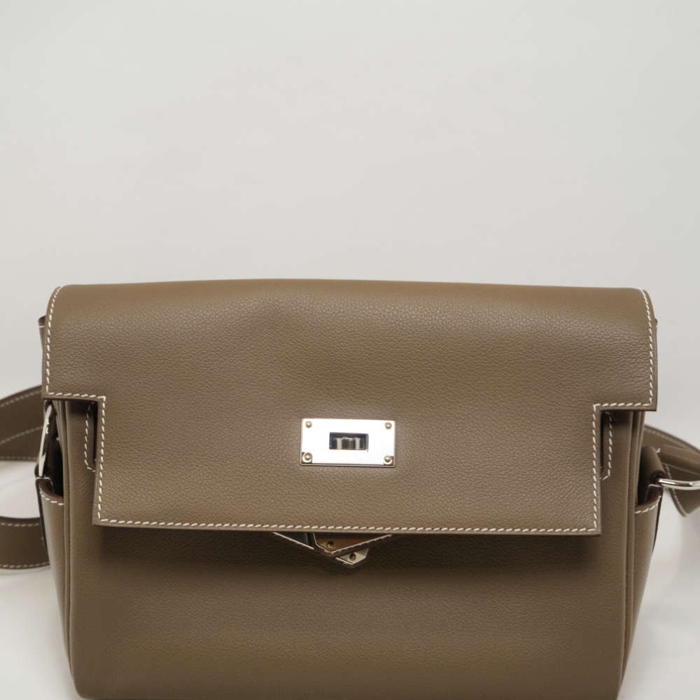 HERMES-KELLYMESSENGER-PM-ETOUPE-EVERCOLOR-8212 flap.jpg