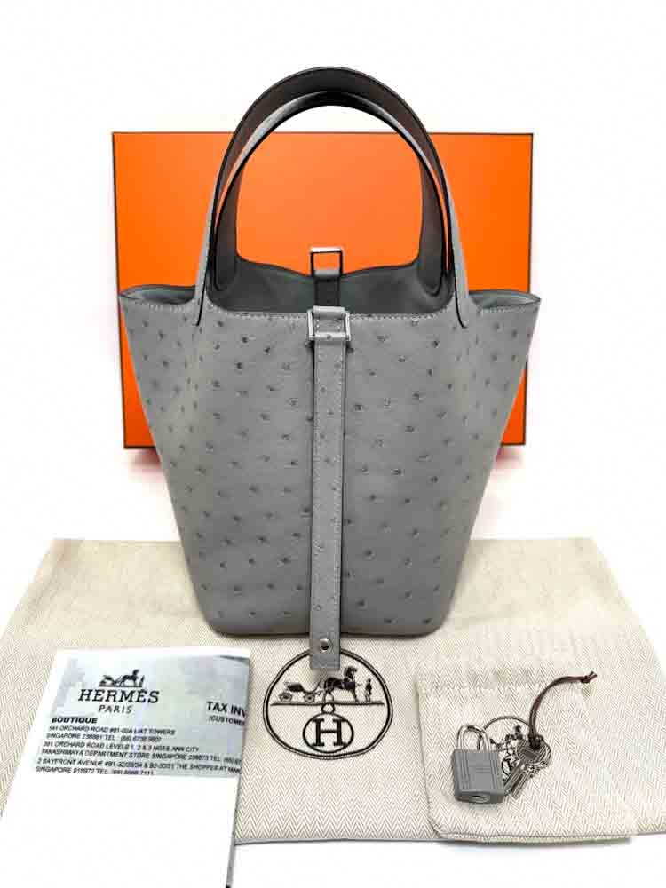 HERMES-PICOTIN-18-BLEUGLACIER-OSTRICH-IMG_5459.jpg