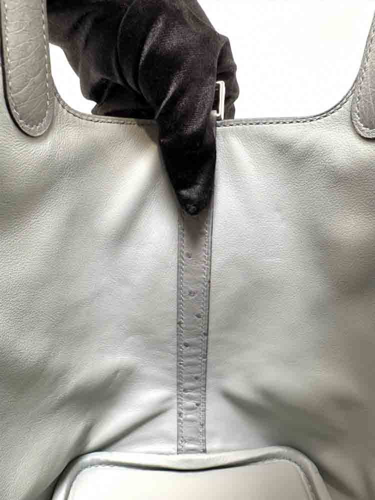 HERMES-PICOTIN-18-BLEUGLACIER-OSTRICH-IMG_5503.jpg