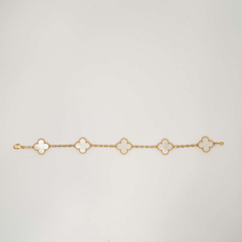 VANCLEEFANDARPELS-VINTAGEALHAMBRABRACELET-WHITE-MOTHEROFPEARL-8150 front.jpg