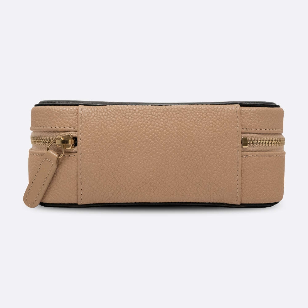 CHANEL-FILIGREEVANITY-MINI-BEIGE-CAVIAR-8299 base.jpg