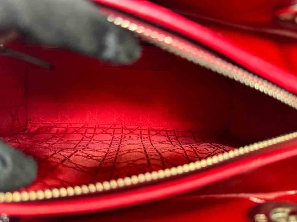 CHRISTIANDIOR-LADYDIOR-MEDIUM-RED-PATENT-IMG_1811.jpg