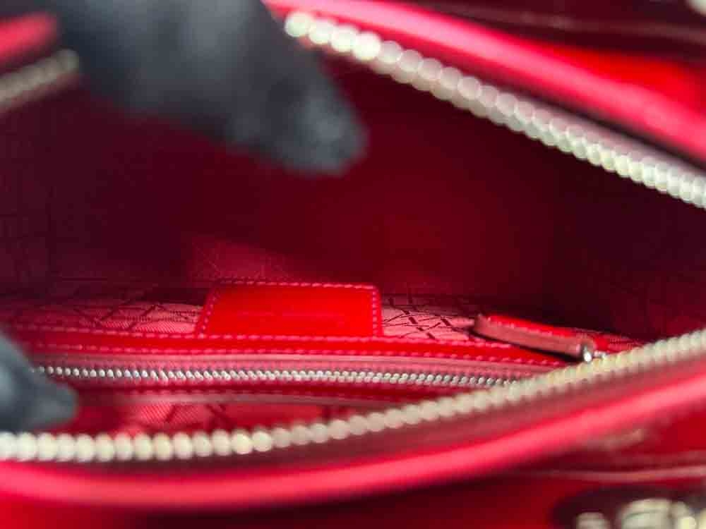CHRISTIANDIOR-LADYDIOR-MEDIUM-RED-PATENT-IMG_1812.jpg