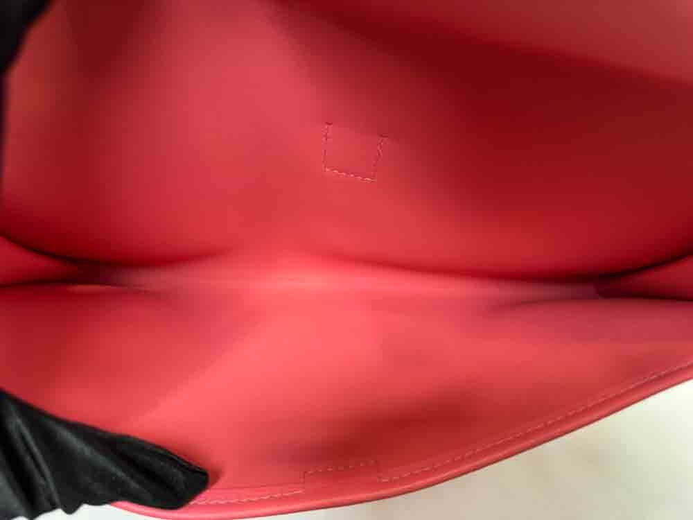 HERMES-JIGE-29-ROSEAZALEE-EVERCOLOR-Photo 9-6-26, 3 16 48 PM (3).jpg