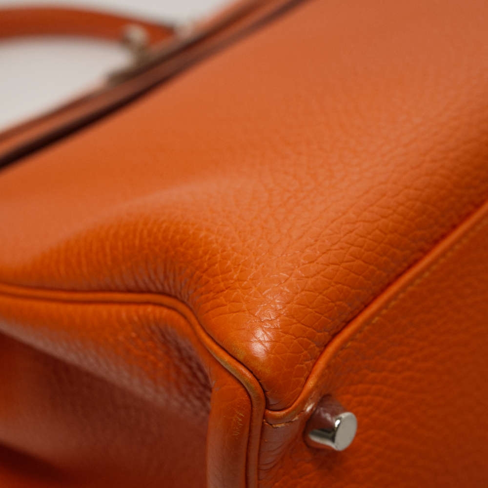 HERMES-KELLYRETOURNE-35-ORANGE-TOGO-8276 corner1.jpg