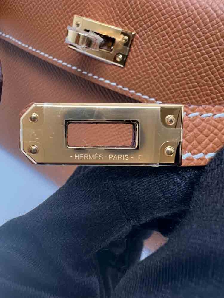 HERMES-MINIKELLY-20-GOLD-EPSOM-Photo 21-8-24, 1 55 11 PM.jpg