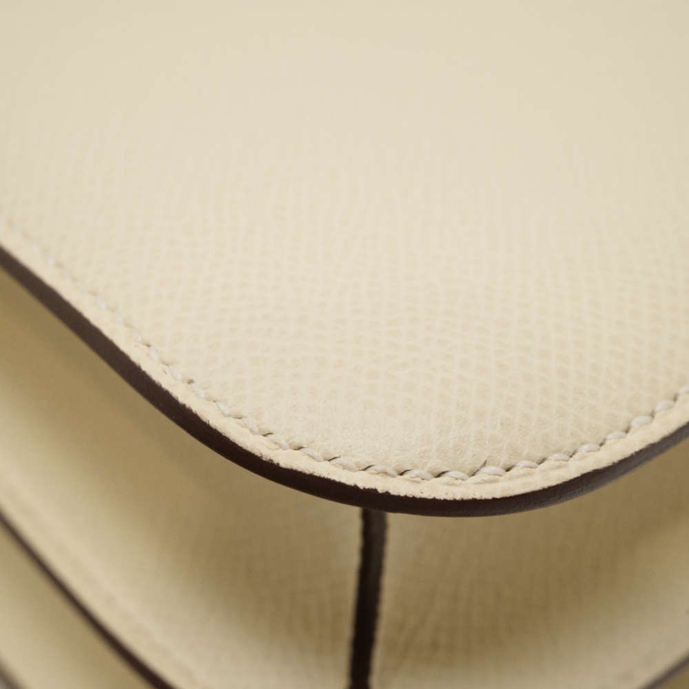 HERMES-CONSTANCE-24-NATA-EPSOM-8355 corner3.jpg
