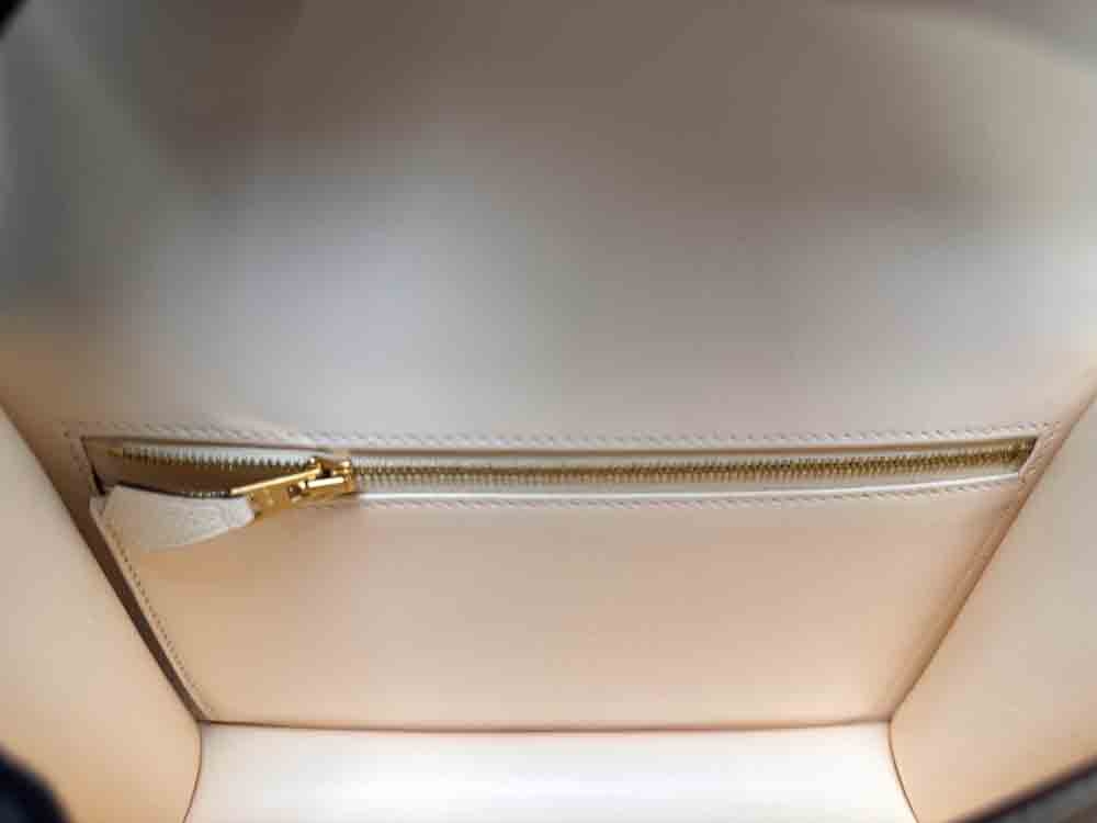 HERMES-CONSTANCE-24-NATA-EPSOM-IMG_4732.jpg