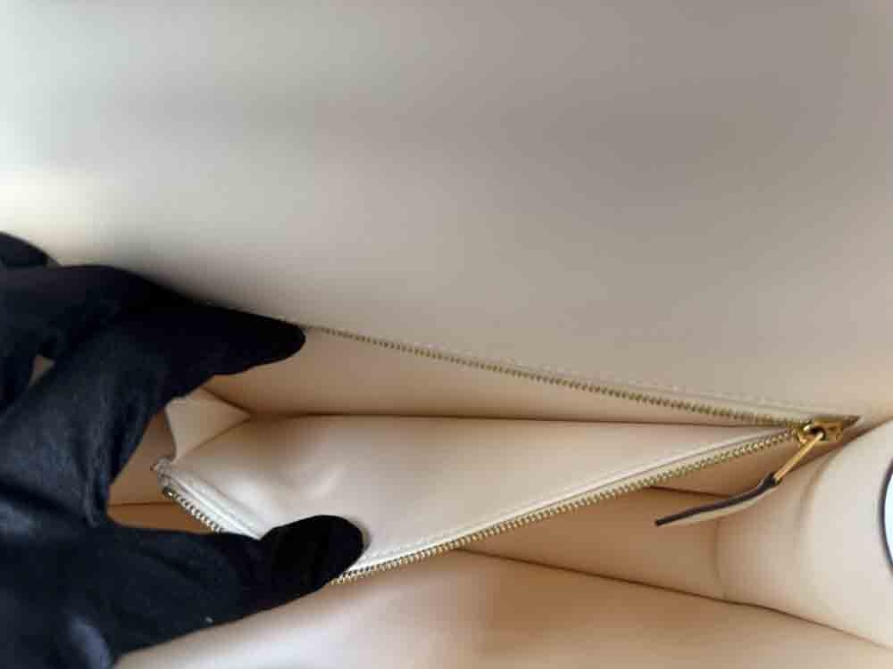 HERMES-CONSTANCE-24-NATA-EPSOM-IMG_4741.jpg