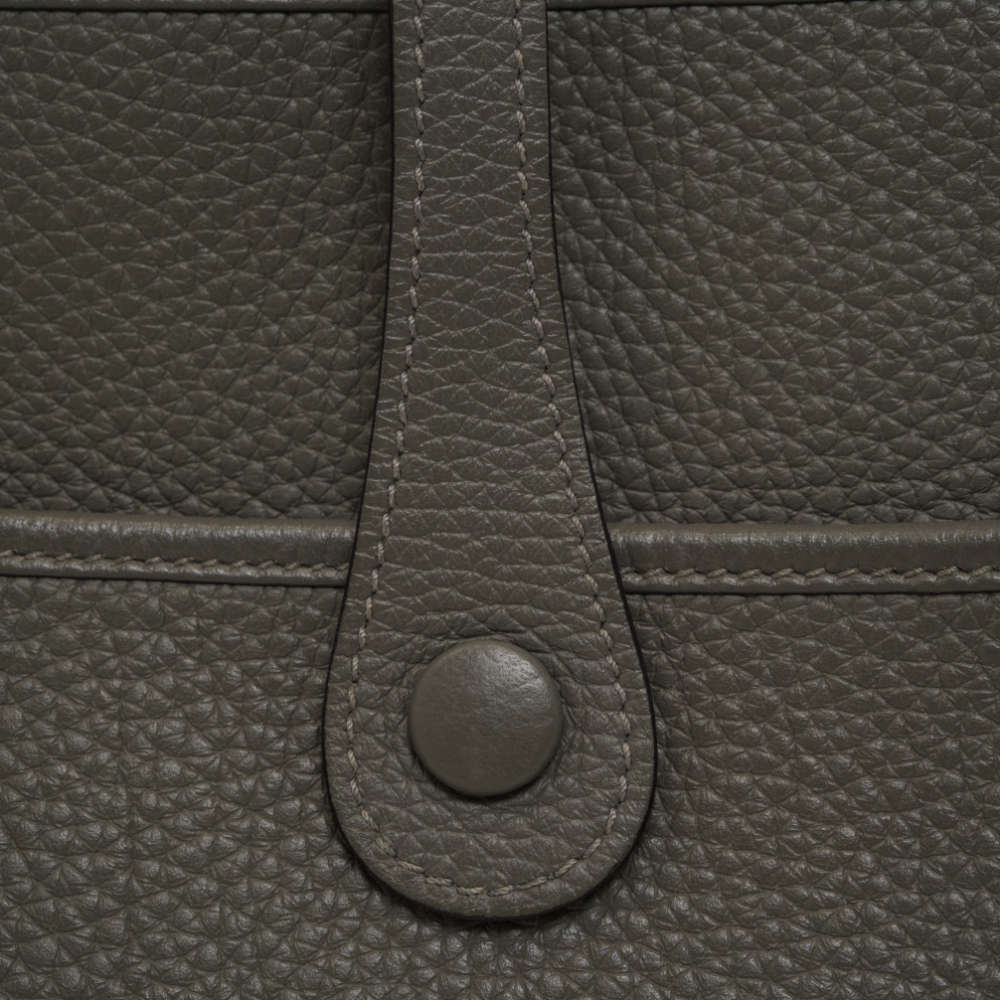HERMES-EVELYNE-29-GRISMEYER-CLEMENCE-8314 button.jpg
