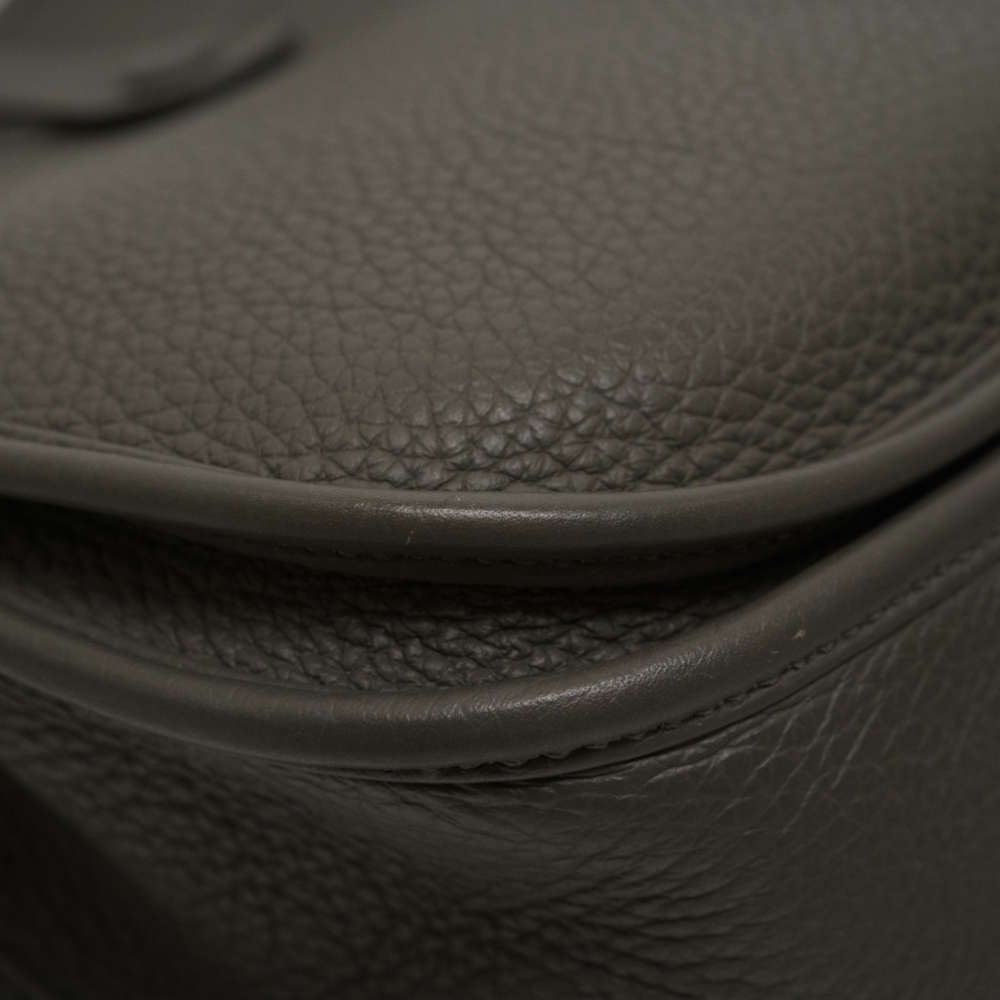 HERMES-EVELYNE-29-GRISMEYER-CLEMENCE-8314 corner3.jpg
