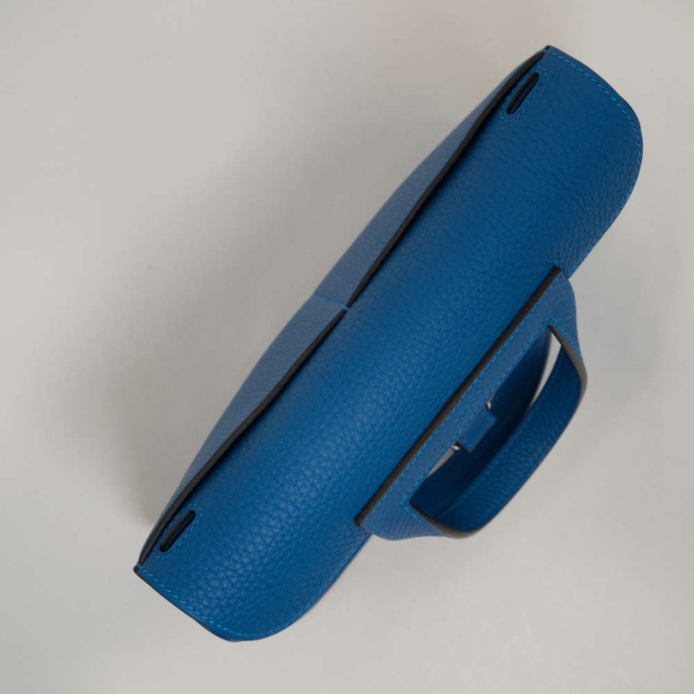 HERMES-HALZAN-25-BLEU-CLEMENCE-8351 topdown.jpg