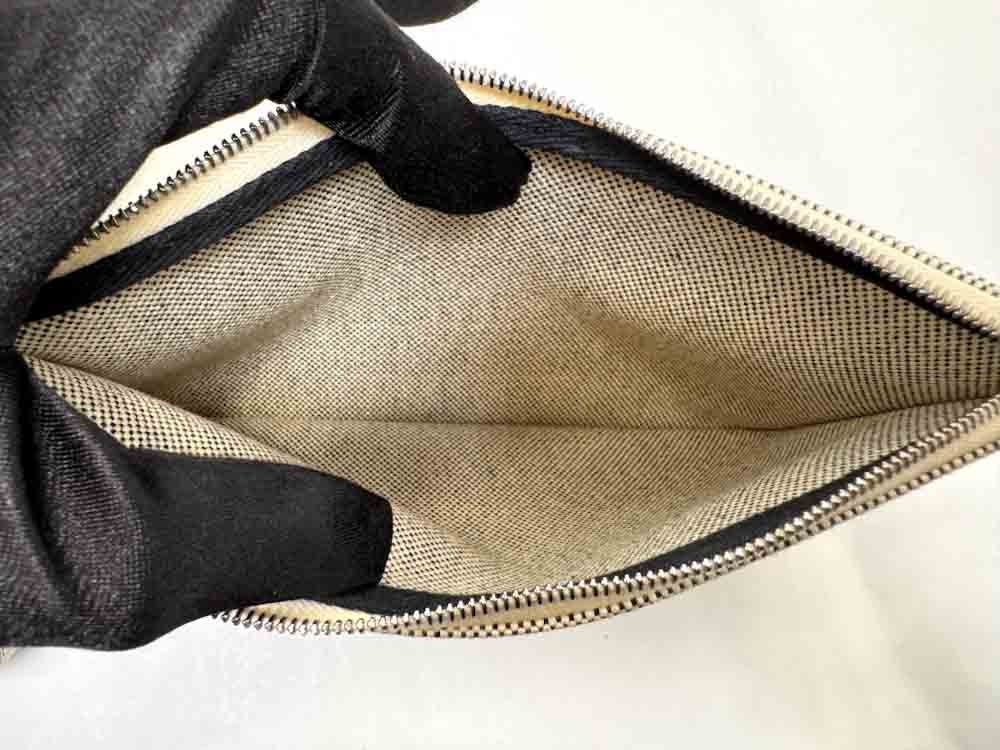 HERMES-HERBAG-31-BLACK,WHITE-TOILE-IMG_3724.jpg