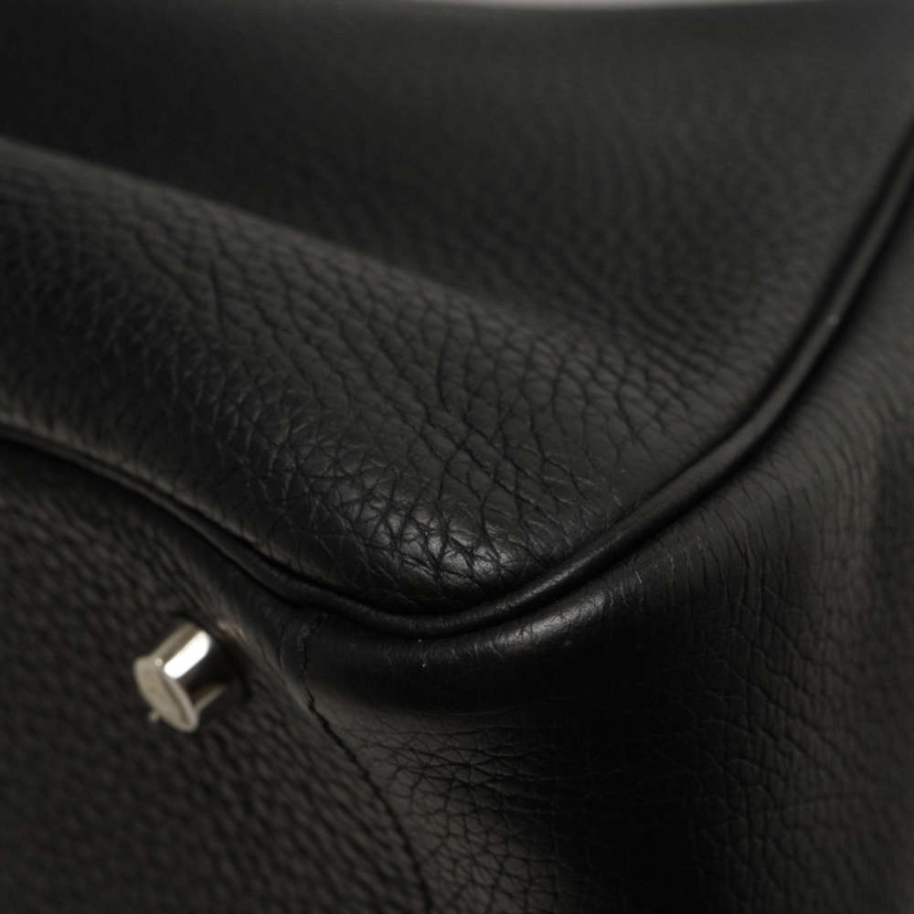 HERMES-LINDY-30-BLACK-CLEMENCE-8372 corner4.jpg