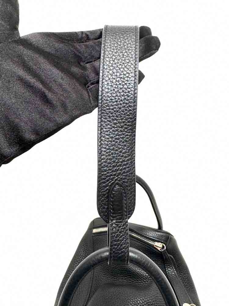 HERMES-LINDY-30-BLACK-CLEMENCE-IMG_5825.jpg