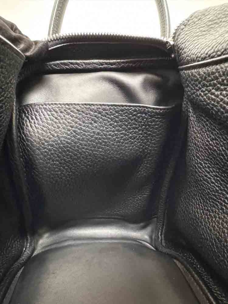 HERMES-LINDY-30-BLACK-CLEMENCE-IMG_5857.jpg