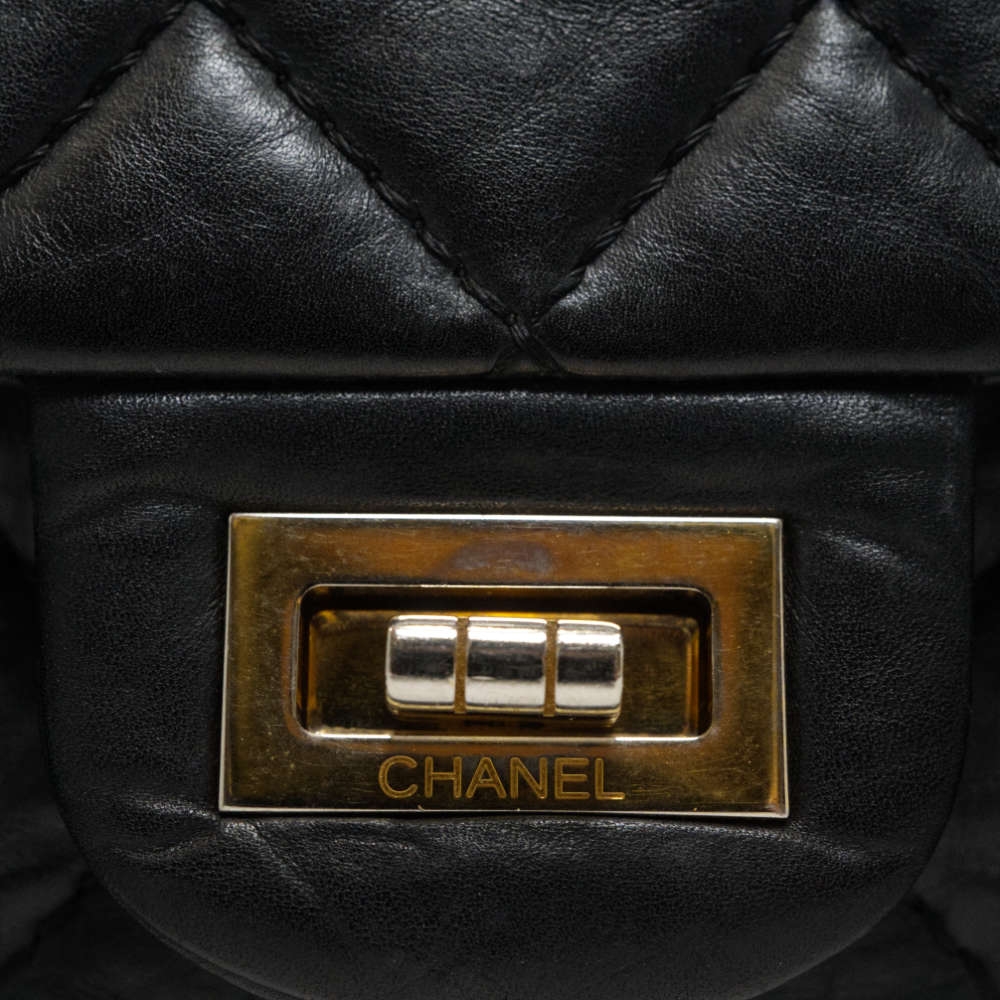 CHANEL-2.55REISSUE227-BLACK-AGEDCALFSKIN-8438 hw2.jpg