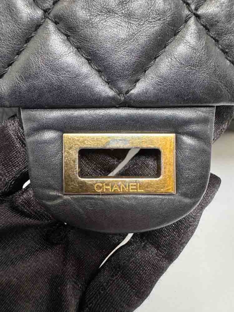 CHANEL-2.55REISSUE227-BLACK-AGEDCALFSKIN-IMG_9853.jpg