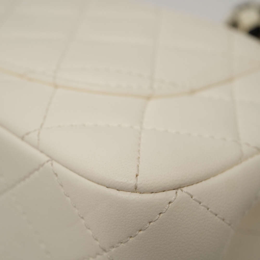 CHANEL-FLAPBAGPEARLCRUSH-MINI-WHITE-LAMBSKIN-8428 corner4.jpg