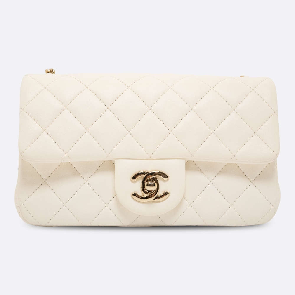 CHANEL-FLAPBAGPEARLCRUSH-MINI-WHITE-LAMBSKIN-8428 front.jpg